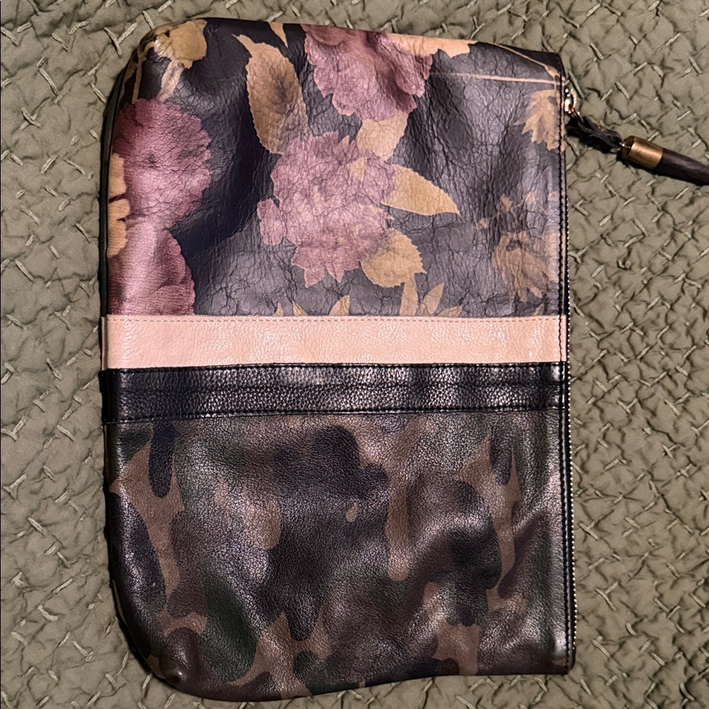 Kempton & Co Floral & Camo Leather Zip Pouch - khaki Accent - Picture 2 of 6